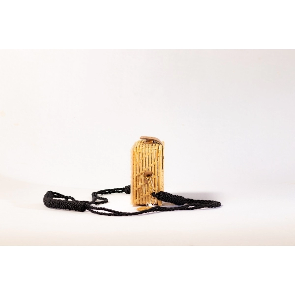 Bolsa Clutch Cavalo Marinho - Madrepérola Claro com Preto