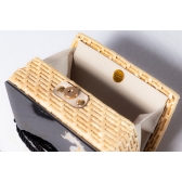 Bolsa Clutch Cavalo Marinho - Preto com Madrepérola Claro