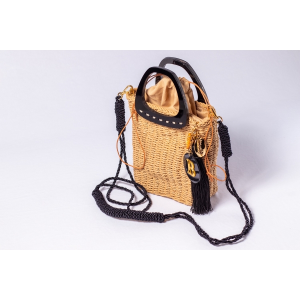 Bolsa de Palha Brisa - Preta com a Palha Escura