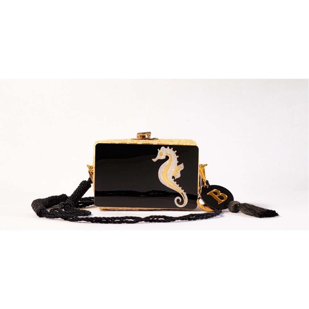 Bolsa Clutch Cavalo Marinho - Preto com Madrepérola Claro