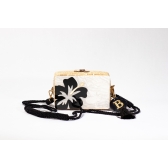 Bolsa Clutch Flor - Madrepérola Claro com Preto